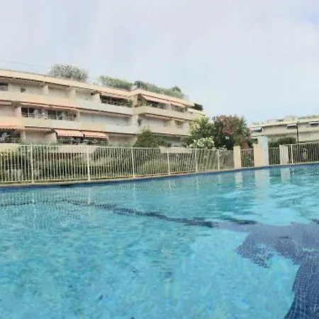 Jardin Terrasse Eden Tropez - Parking Pool Ac 4p *